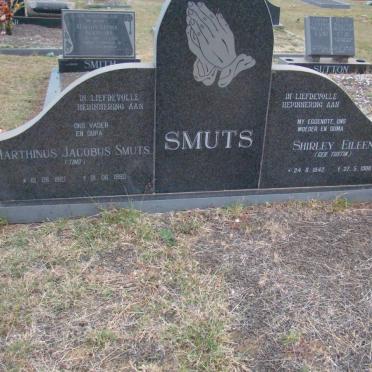 SMUTS Marthinus Jacobus 1927-1990 &amp; Shirley Eileen TUSTIN 1942-1988