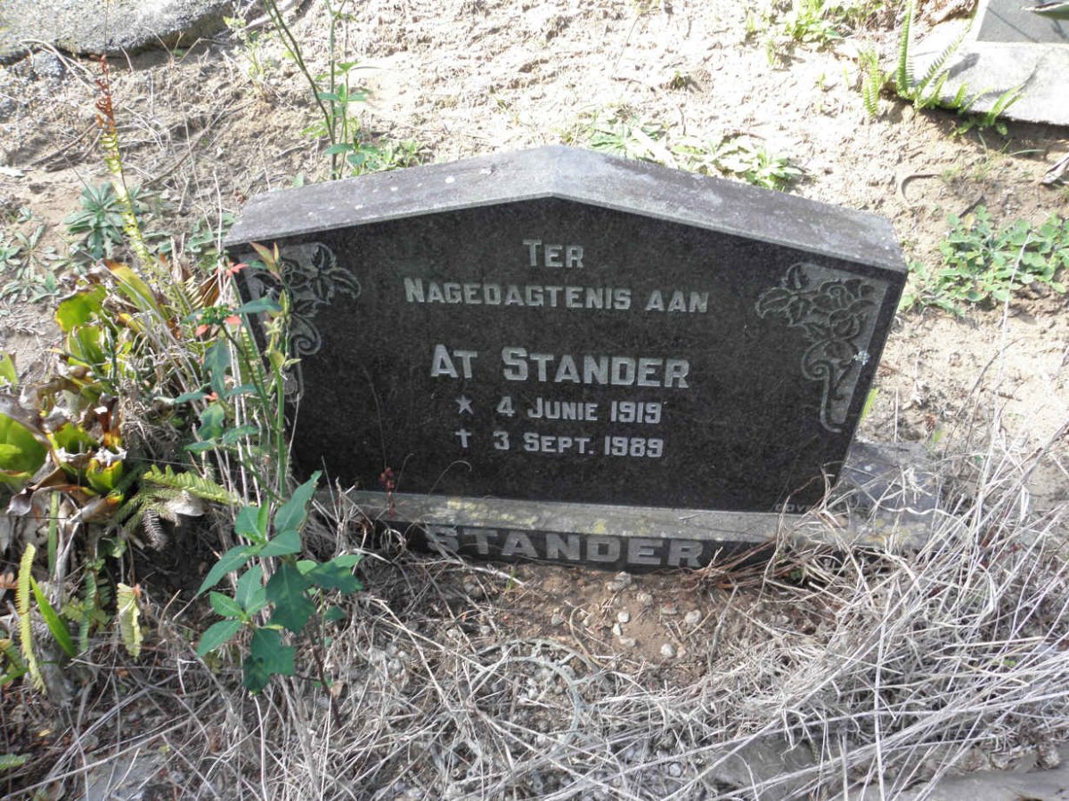 STANDER At 1919-1989