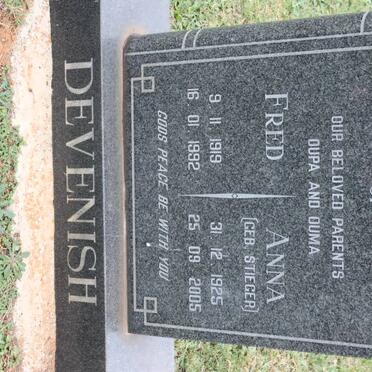 DEVENISH Fred 1919-1992 &amp; Anna STIEGER 1925-2005