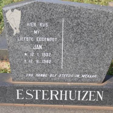 ESTERHUIZEN Jan 1932-1982