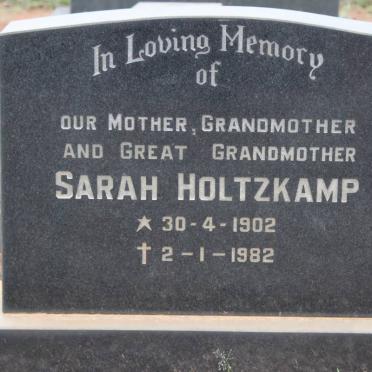 HOLTZKAMP Sarah 1902-1982