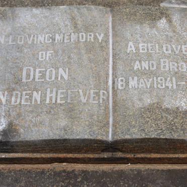 HEEVER Deon, van den 1941-1956