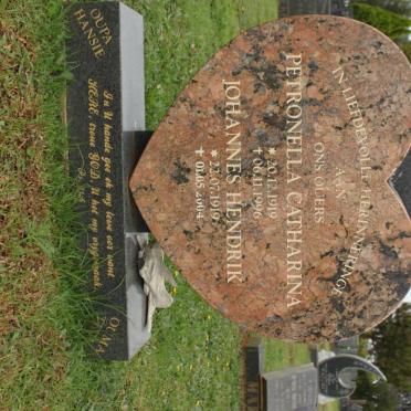 KILIAN Johannes Hendrik 1919-2004 &amp; Petronella Catharina 1919-1996