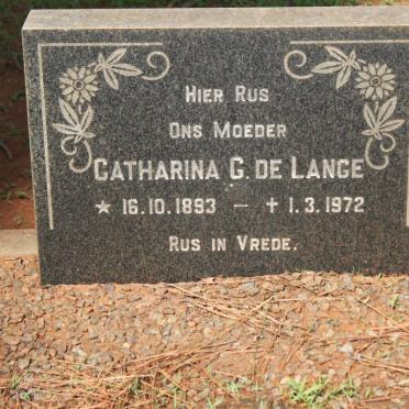 La - Surnames starting with the letters La