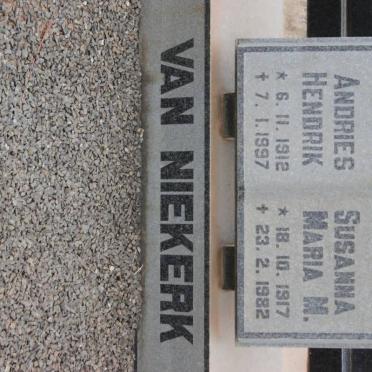 NIEKERK Andries Hendrik, van 1912-1997 &amp; Susanna Maria M. 1917-1982