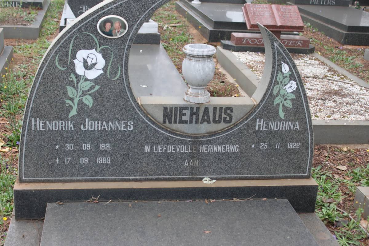 NIEHAUS Hendrik Johannes 1921-1989 &amp; Hendrina 1922-