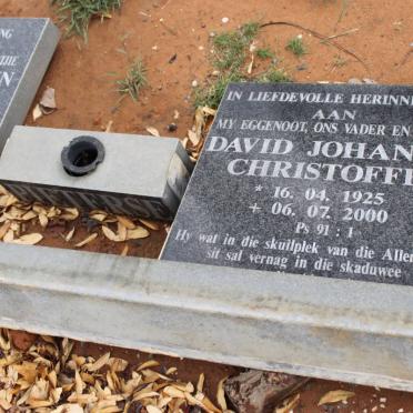 PIETERSE David Johannes Christoffel 1925-2000 &amp; Millia Cathrin DUTTON 1924-