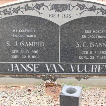 VUUREN S.J., Janse van 1888-1967 &amp; S.E. 1893-1969