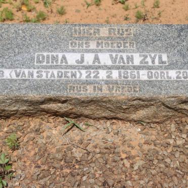ZYL Dina J.A., van nee VAN STADEN 1861-1944