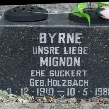 BYRNE Mignon nee HOLZBACH 1910-1988