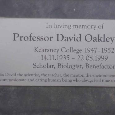 HALL David Oakley 1935-1999