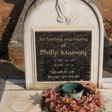 MOONEY Philip 1952-2002