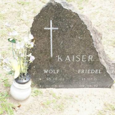 KAISER Wolf ??02-??80 :: KAISER Freidel ??21-??92