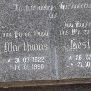 ? Marthinus 1922-1998 &amp; Hester 1921-1993