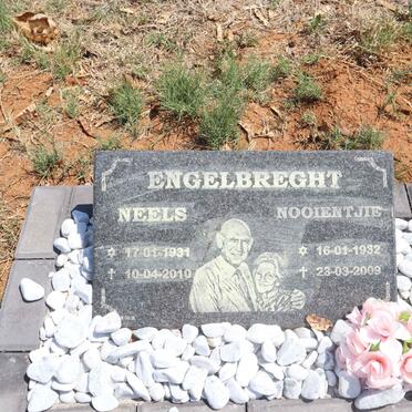 ENGELBRECHT Neels 1931-2010 & Nooientjie 1932-2009