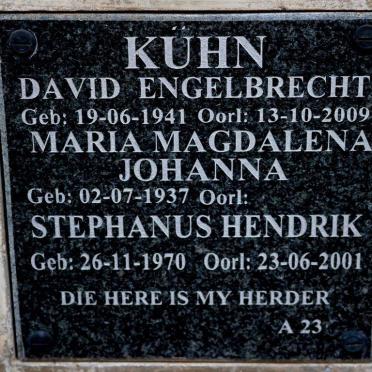 KUHN David Engelbrecht 1941-2009 &amp; Maria Magdalena Johanna 1937- :: KUHN Stephanus Hendrik 1970-2001