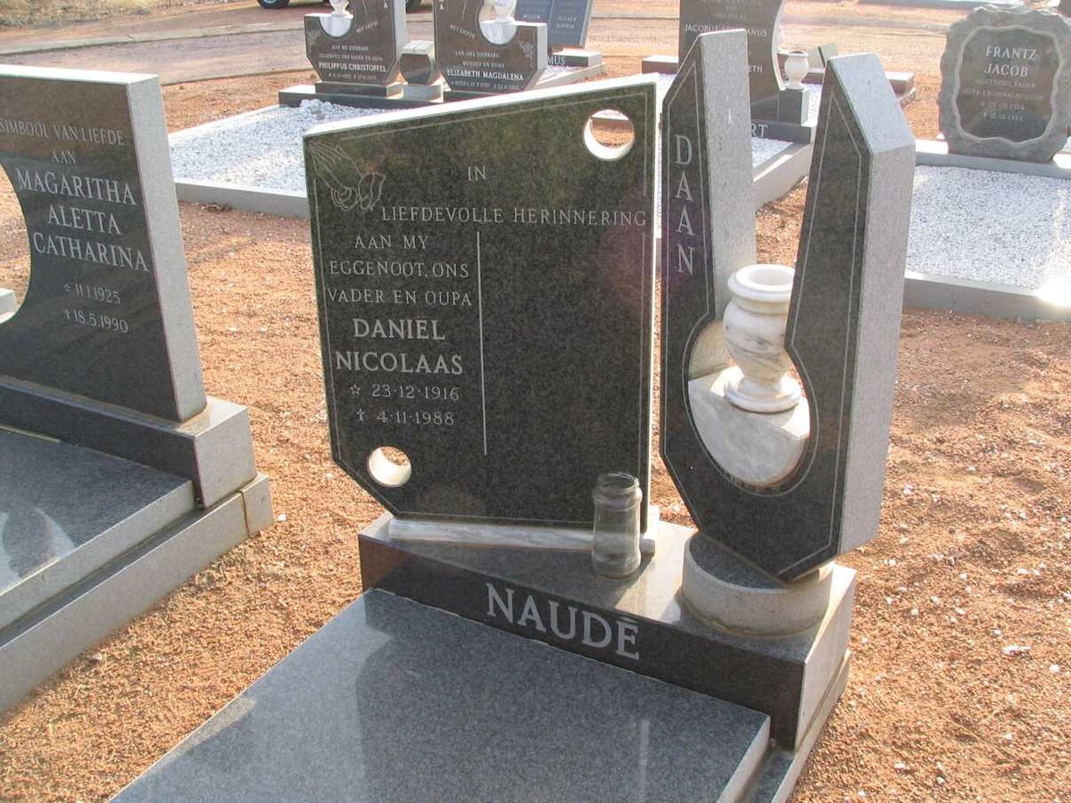 NAUDE Daniel Nicolaas 1916-1988
