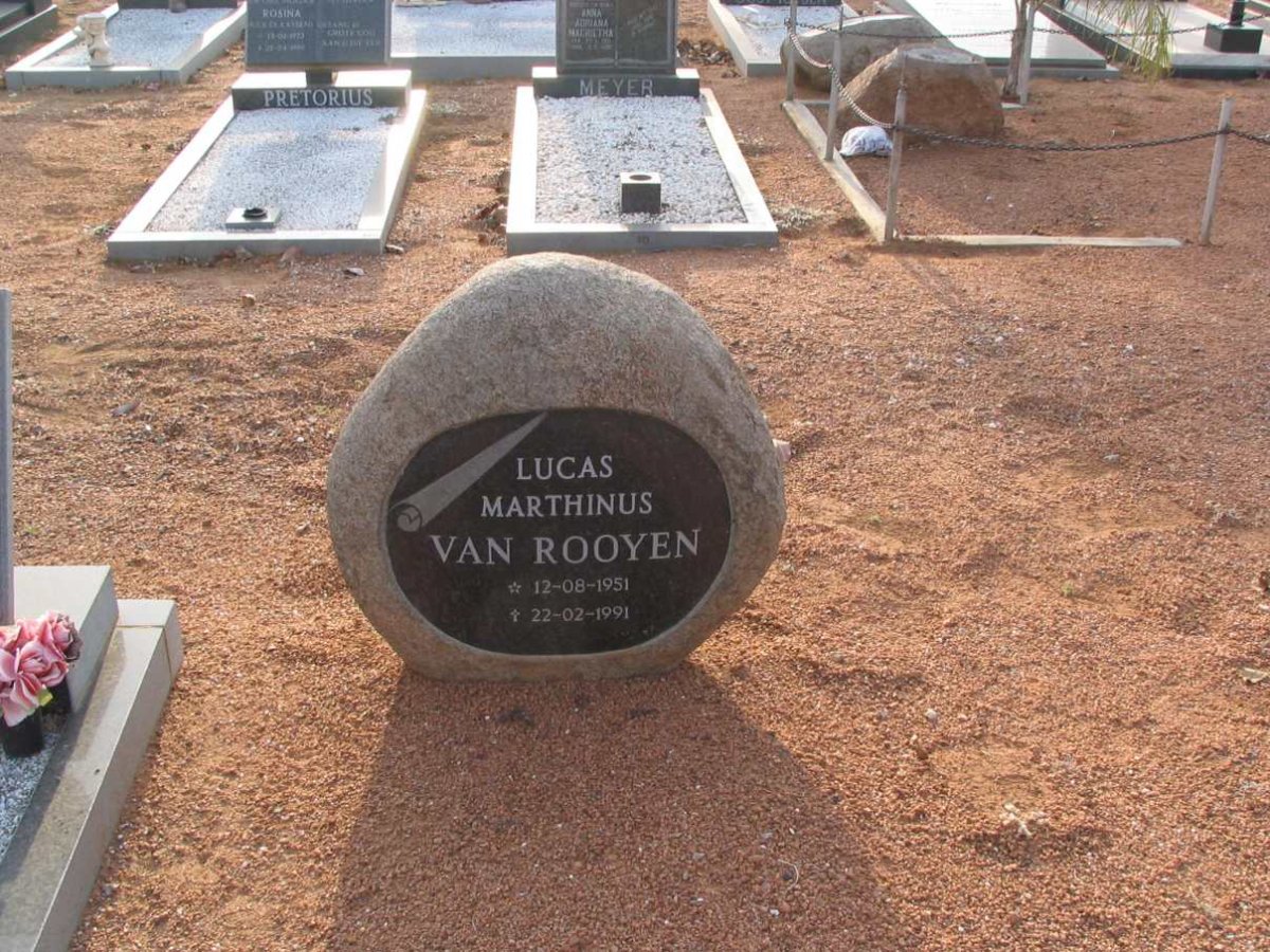ROOYEN Lucas Marthinus, van 1951-1991