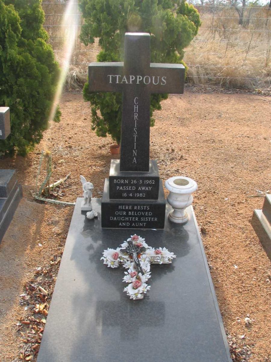 TTAPPOUS Christina 1962-1982