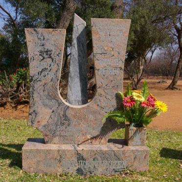 WESTHUIZEN Daniel Petrus, van der 1925-19?? &amp; Maria Aletta 1932-