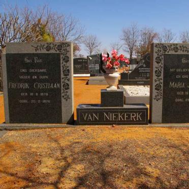 NIEKERK Fredrik Christiaan, van 1878-1978 &amp; Maria Johanna 1882-1987