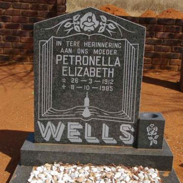 WELLS Petronella Elizabeth 1912-1985