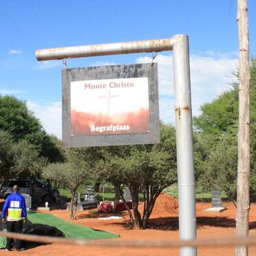 Limpopo, LEPHALALE district, Monte Christo 128, farm cemetery