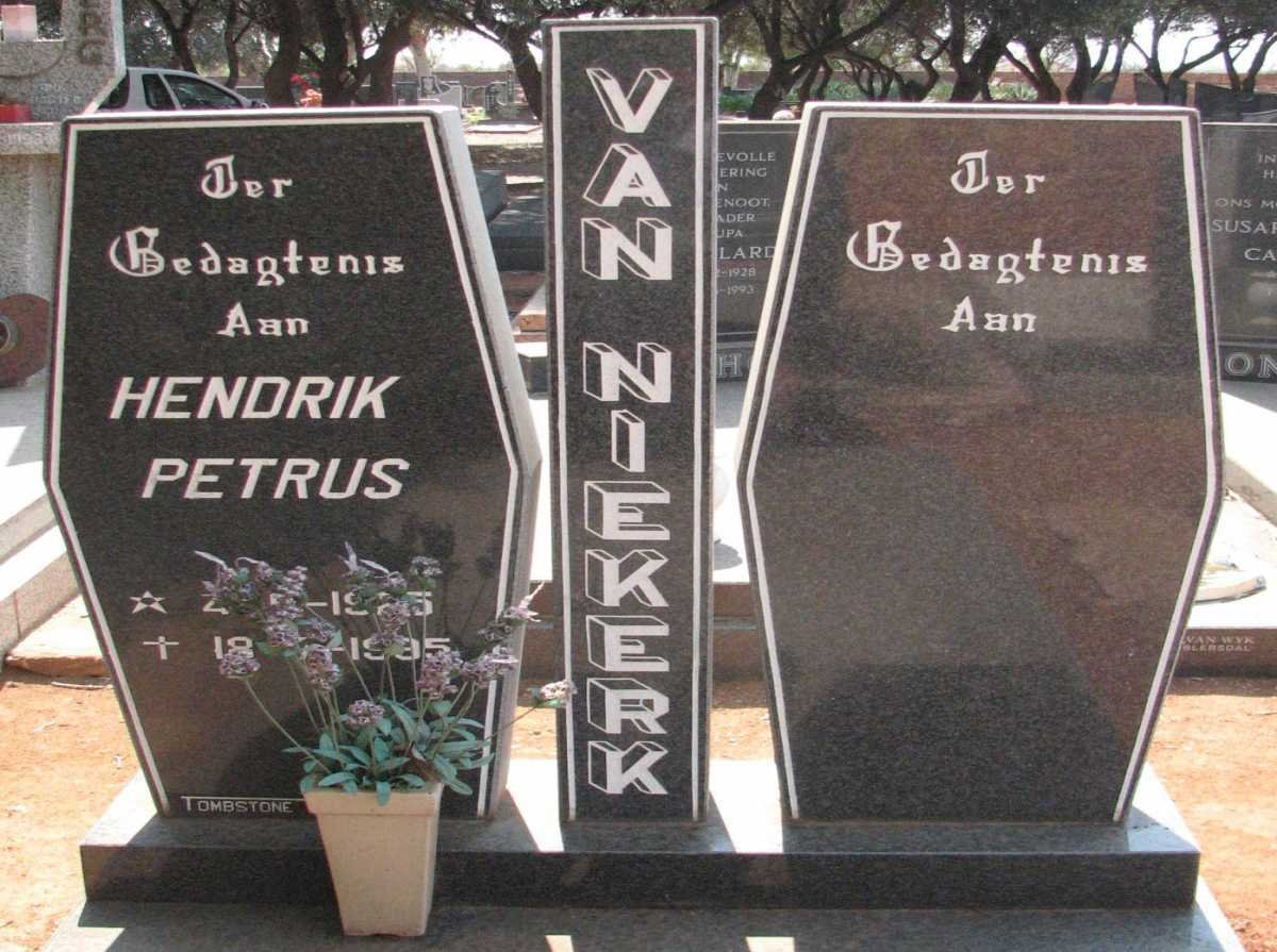 NIEKERK Hendrik Petrus, van 1925-1995