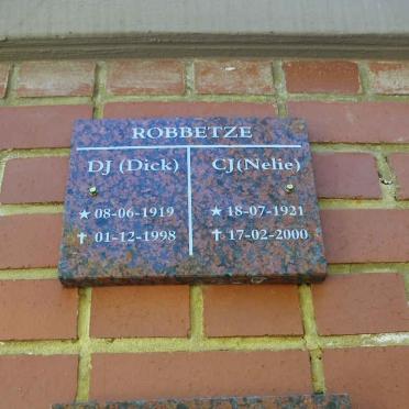 ROBBETZE D.J. 1919-1998 &amp; C.J. 1921-2000