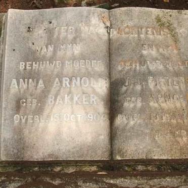 ARNOLDI Anna nee BAKKER -1904 :: PIETERS J.J. nee ARNOLDI -1921