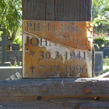 PIETERSEN John Mike 1941-1996