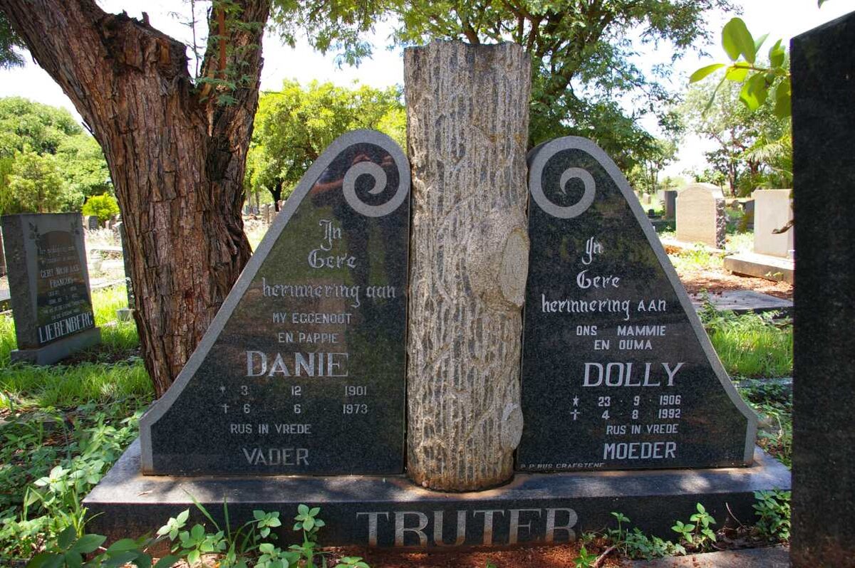 TRUTER Danie 1901-1973 &amp; Dolly 1906-1992