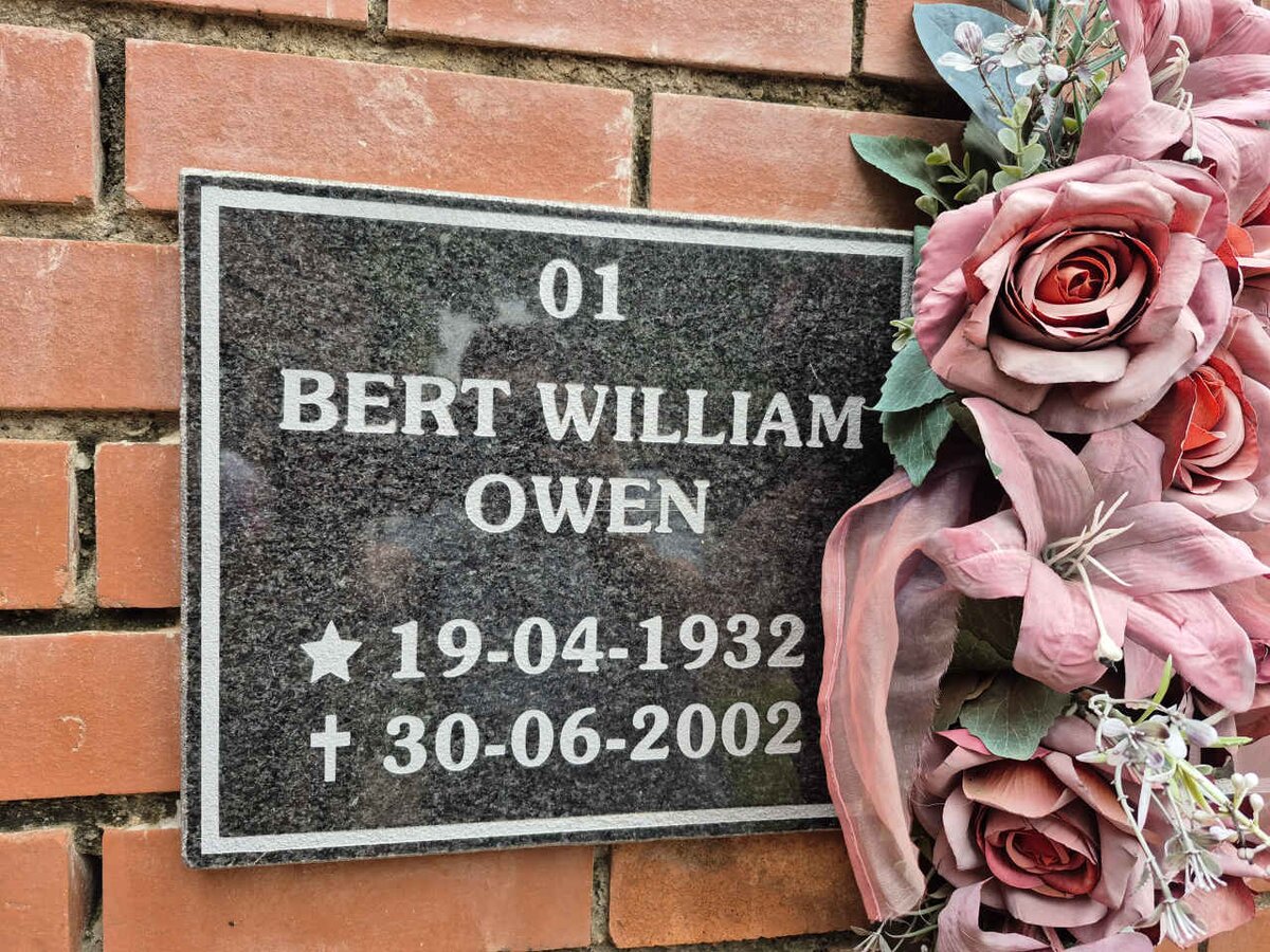OWEN Bert William 1932-2002