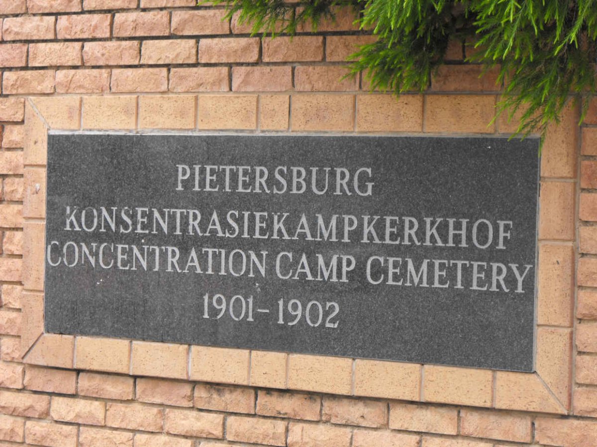 02. Entrance sign / Bord by ingang