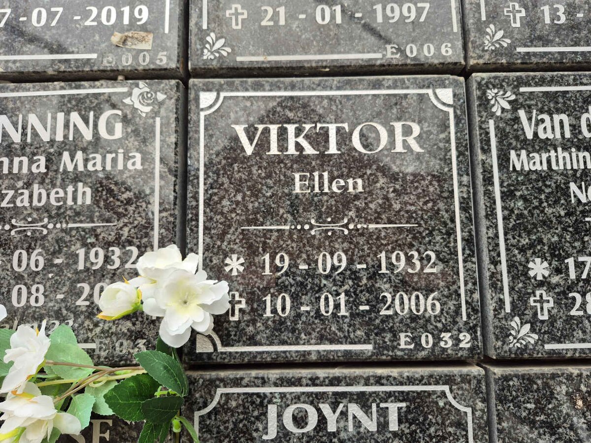 VIKTOR Ellen 1932-2006