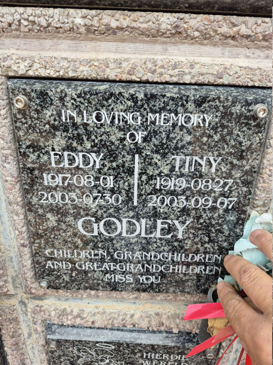 GODLEY Eddie 1917-2003 & Tiny 1919-2003