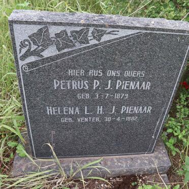 PIENAAR Petrus P.J. 1879- & Helena L.H.J. nee VENTER 1882-