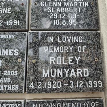 MUNYARD Roley 1920-1999