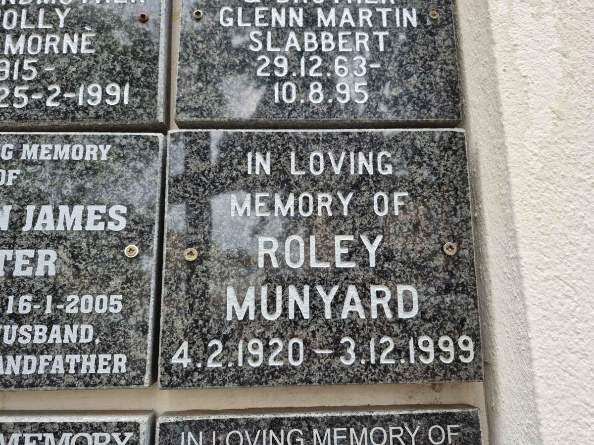 MUNYARD Roley 1920-1999