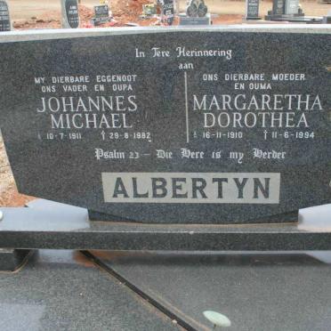 ALBERTYN Johannes Michael 1911-1982 &amp; Margaretha Dorothea 1910-1994