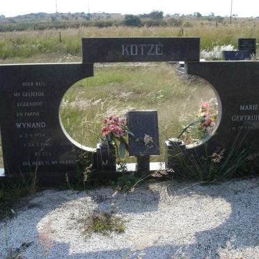 KOTZE Wynand 1954-1986 &amp; Marie Gertruida 1962-