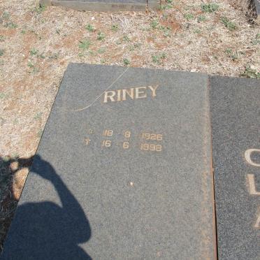 CLAASSENS Maans 1927-1997 &amp; Riney 1926-1998 