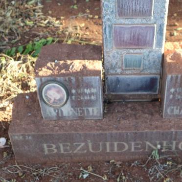 BEZUIDENHOUT Antionette :: BEZUIDENHOUT Chantelle