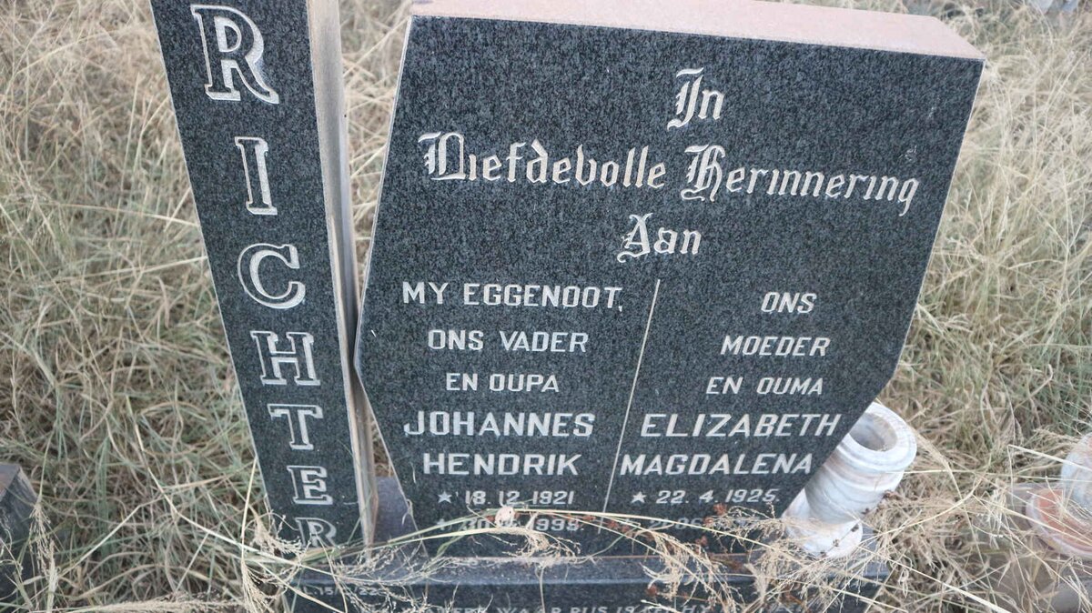 RICHTER Johannes Hendrik 1921-1995 &amp; Elizabeth Magdalena 1925-1997