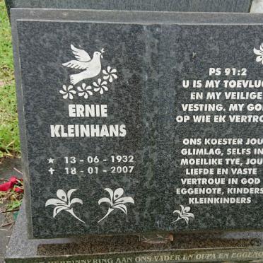 KLEINHANS Ernie 1932-2007