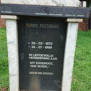 PRETORIUS Ronnie 1972-1999