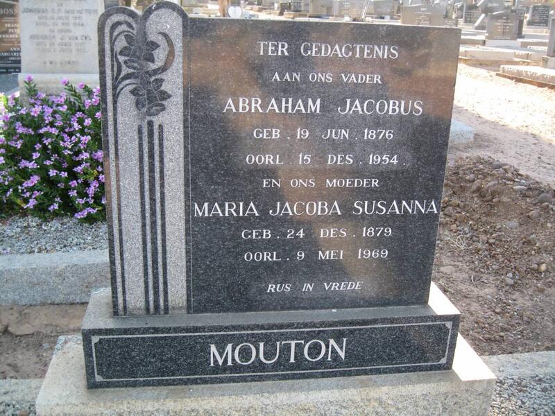 MOUTON Abraham Jacobus 1876-1954 & Maria Jacoba Susanna 1879-1969