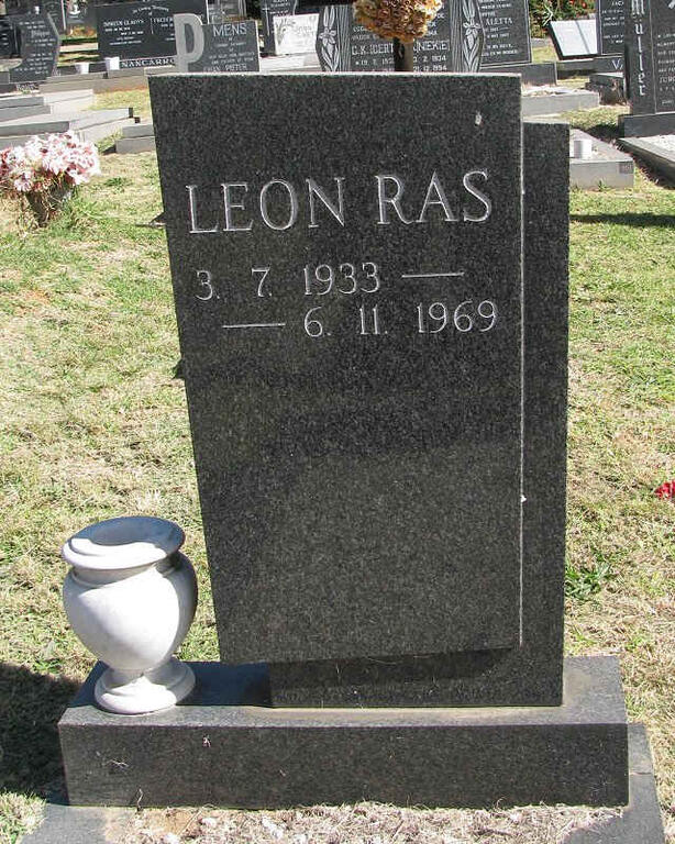 RAS Leon 1933-1969