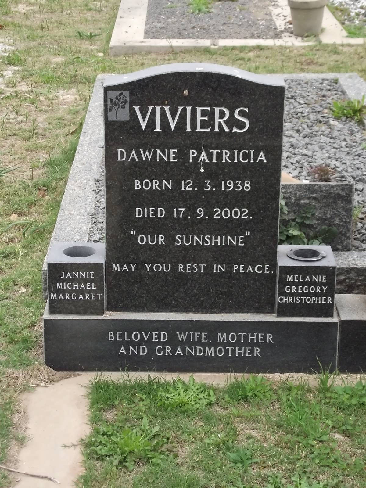 VIVIERS Dawne Patricia 1938-2002