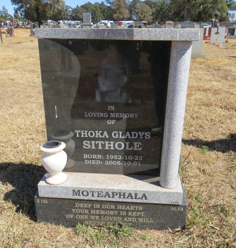 SITHOLE Thoka Gladys 1952-2005